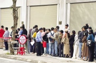 Căng mình trong “cuộc đua” giành suất mua nhà ở xã hội  