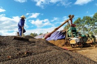 Dấu ấn thương mại 10 tháng năm 2025