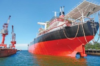 Công ty TNHH MTV Đóng tàu và Cơ khí Dầu khí Dung Quất: Ra khơi đón sóng lớn