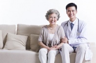 Sun Life phối hợp MediGuide mở dịch vụ tư vấn y khoa