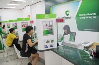 Vietcombank: Lãi đậm nhờ hoạt động dịch vụ, thoái vốn và hoàn nhập dự phòng