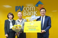 PVcomBank trao tặng chuyến du lịch Singapore cho khách hàng 