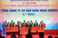 Bảo hiểm VNI nhận cờ thi đua và Cúp Thăng Long của TP. Hà Nội