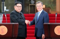 Hàn Quốc và Bắc Triều Tiên cam kết phi hạt nhân hóa, chấm dứt chiến tranh