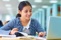 Sinh viên đại học được bảo vệ tốt nghiệp trực tuyến