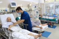 Bệnh nhân hưởng lợi từ sự "thay máu" tại Bệnh viện Bạch Mai?