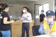 Thí điểm doanh nghiệp tự triển khai test nhanh Covid-19 cho công nhân tại Bình Dương