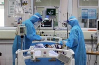 Tăng ca bệnh nặng, TP.HCM yêu cầu các bệnh viện theo dõi sát bệnh nhân Covid-19
