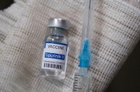 Sắp đưa vào sử dụng vắc-xin Covid-19 Sputnik V do Việt Nam gia công