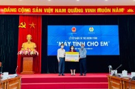 Huy động được 100 tỷ đồng cho chương trình “Máy tính cho em”