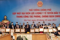 Thủ tướng Phạm Minh Chính vinh danh các chiến sĩ tuyến đầu chống dịch