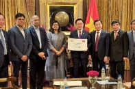 Bharat Biotech và Công ty Đức Minh tặng 200.000 liều vắc-xin Covaxin cho trẻ em Việt Nam