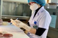 Chủ động ứng phó biến chủng Omicron; Kiểm soát chặt việc sử dụng thuốc điều trị Covid-19