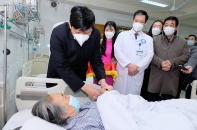 Tin mới về Covid-19 ngày 1/2: Số F0 đang điều trị giảm mạnh