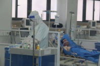 Tin mới về Covid-19 ngày 3/2: Đang đàm phán mua vắc-xin cho trẻ dưới 12 tuổi 