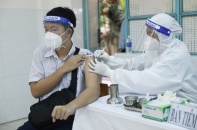 Tin mới về Covid-19 ngày 18/4: Đẩy nhanh việc cung ứng vắc-xin cho trẻ