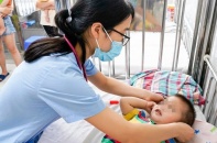 Ba dấu hiệu cảnh báo chuyển nặng của bệnh tay chân miệng
