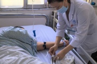 Số lượng bệnh nhân tăng cao do nắng nóng