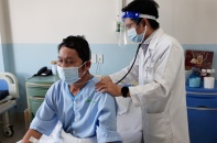Tin mới về y tế ngày 17/7: Số ca Covid-19 khám, điều trị tăng; Cúm A có thể phòng bằng vắc-xin