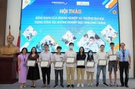 Để học sinh phổ thông vượt qua được định kiến hoặc trào lưu khi chọn nghề
