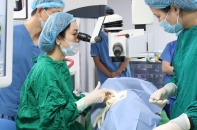 Nhìn thấy ánh sáng sau 26 năm sống trong bóng tối