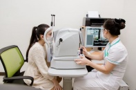 Tin mới về y tế ngày 25/10: Triển khai giáo dục kiến thức về bệnh glôcôm; 1,2 triệu liều vắc-xin Pfizer cho trẻ em đã về Việt Nam