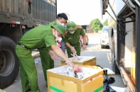 Cuối năm, buôn bán thực phẩm bẩn càng phức tạp