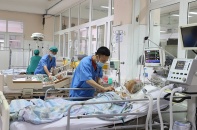 Tin mới về y tế ngày 31/12: Tăng cường công tác y tế đảm bảo đón Tết Nguyên Đán Quý Mão 2023