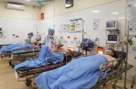  Tin mới về y tế ngày 1/1/2023: Nguy cơ dịch bệnh bùng phát dịp cận Tết; Cảnh báo tai nạn vì nghịch pháo