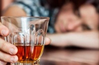 Rước hoạ vào thân từ rượu tự ngâm