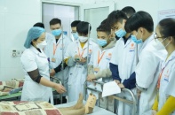 Đưa môn Văn vào tuyển sinh ngành Y: Nhiều ý kiến tranh luận