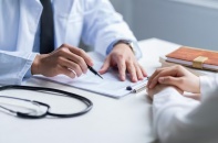 Ban hành giá khám chữa bệnh dịch vụ mới