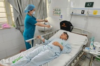 Bệnh viện Bạch Mai thông tin về sức khỏe các nạn nhân vụ cháy ở Trung Kính