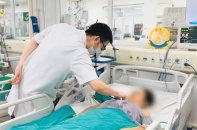 Nguy hiểm khôn lường khi người dân tự ý tiêm khớp