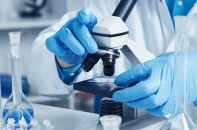 Phát hiện ung thư khi đi khám sức khỏe định kỳ Phát hiện ung thư khi đi khám sức khỏe định kỳ