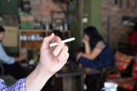 Nguy hại của việc hút thuốc lá với phụ nữ mang thai