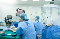 Tin mới y tế ngày 24/11: Hơn 120 loại phẫu thuật ung thư an toàn hơn nhờ “siêu robot” 