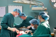 Tin mới y tế ngày 13/3: Suýt mất chân sau một tháng tự đắp lá chữa bỏng tại nhà