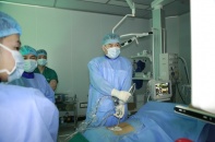 “Đại dịch ngồi” khiến bệnh xương khớp trẻ hóa nhanh