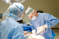 Tin mới y tế ngày 2/4: Cảnh báo dấu hiệu ung thư đại tràng