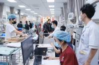 Tin mới y tế ngày 21/4: Bộ Y tế tăng tốc cải cách thủ tục hành chính, giảm mạnh điều kiện kinh doanh