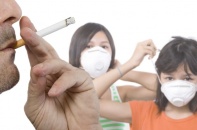 Hàng triệu phụ nữ Việt hít khói thuốc lá thụ động