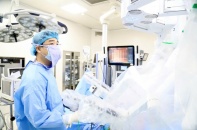 Tin mới y tế ngày 17/6: Phẫu thuật robot cứu bệnh nhân ung thư thực quản sau hóa xạ trị