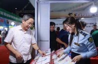 Nhận diện sách giáo khoa giả, bảo vệ quyền lợi học sinh trước năm học mới