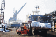 Nhập siêu 3 tỷ USD trong 4 tháng đầu năm