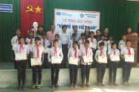60 suất học bổng Giải gôn Vì trẻ em Việt Nam đến tay học sinh nghèo học giỏi Ninh Thuận