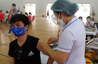 Bình Định: Ưu tiên tiêm vaccine phòng Covid-19 cho công nhân lao động trong Khu Công nghiệp