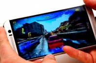 Sử dụng Smartphone để mua sắm và chơi game chiếm tỷ lệ cao  tại Việt Nam