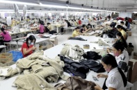 Quân phục gia công cho nước ngoài không được phép tiêu thụ trong nước