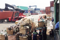 Hơn 500 container phế liệu bị trục xuất khỏi Việt Nam